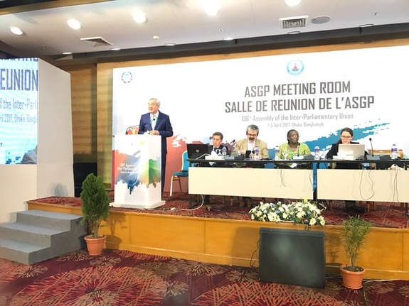 Griffier Geert Jan Hamilton bij ASGP, Dhaka, Bangladesh, maart 2017.