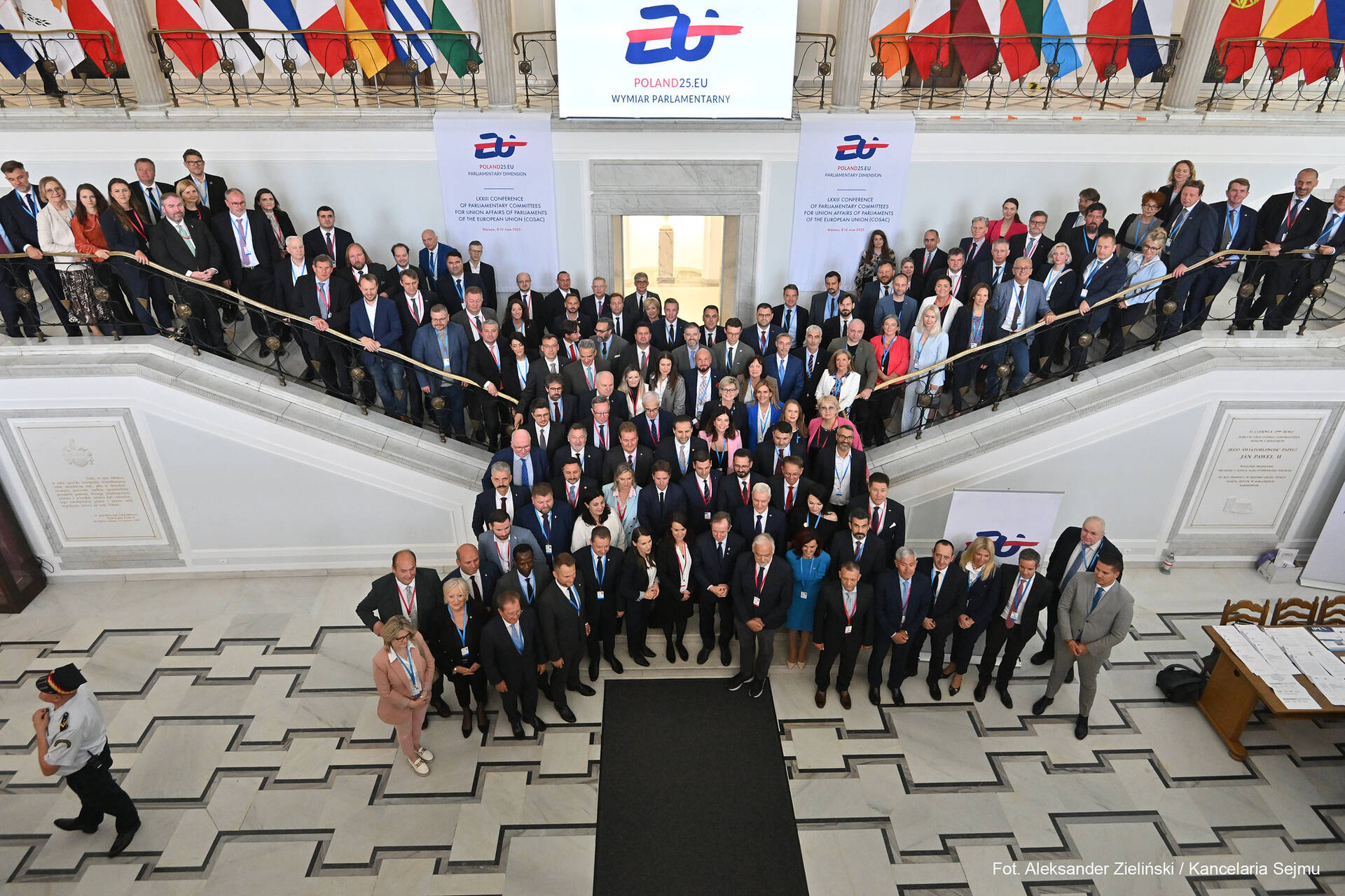 Deelnemende parlementariërs plenaire COSAC