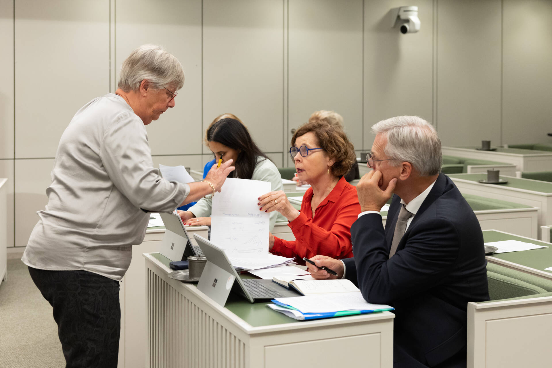 Overleg tussen woordvoerders