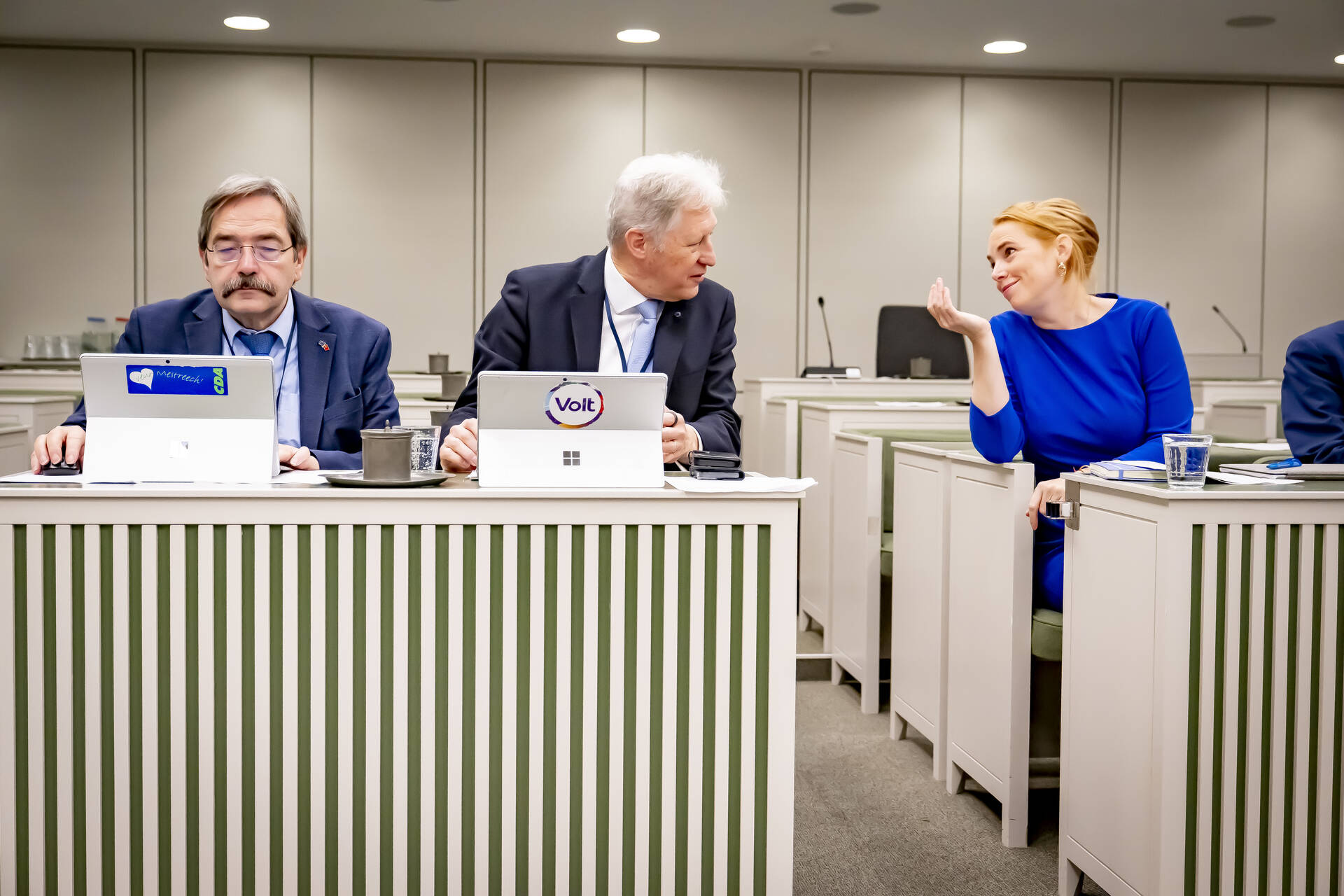 Senator Bovens (CDA), senator Hartog (Volt) en senator Aerdts (D66)